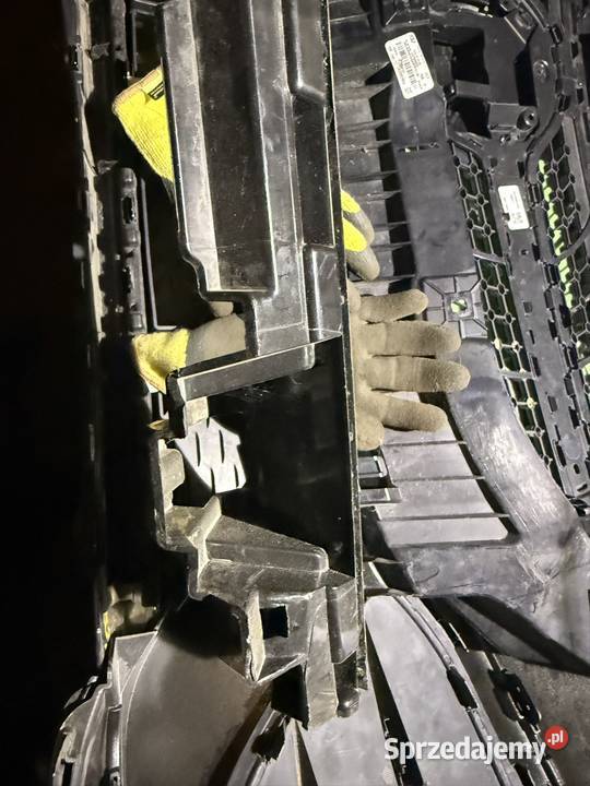 Sprzedam wzmocnienie górne zderzaka Mercedes GLB Krobia