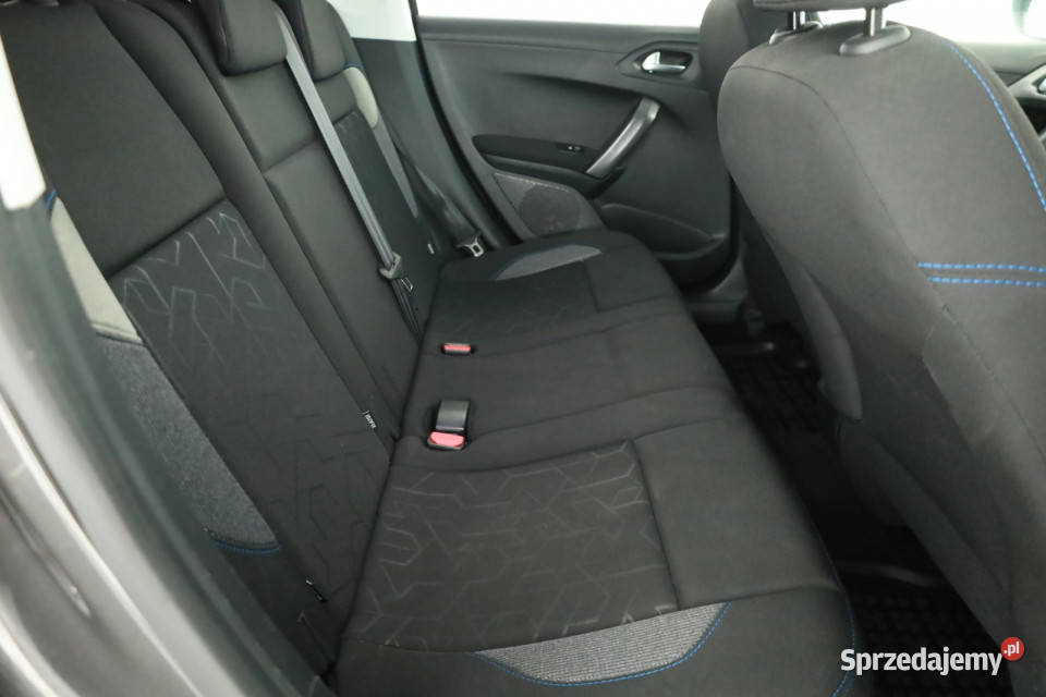 Peugeot 2008 12 PureTech relingi dachowe Piaseczno