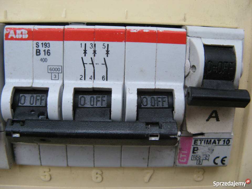 Rozdzielnica budowlana skrzynka elektryczna