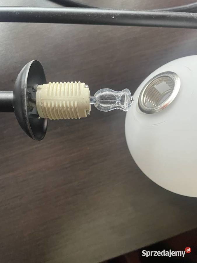 Lampa Sufitowa nowa żarówki w Ostrzeszów