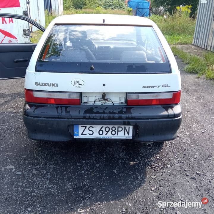 Suzuki Swift półka tylna 1993 inne części Rok produkcji 1993 sprzedam