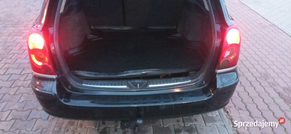 toyota avensis 18 lpg gaz hak 4x elszyby nieuszkodzony Warszawa