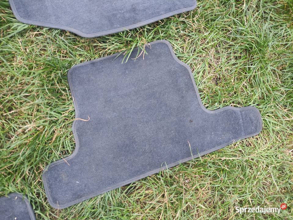 Oryginalne dywaniki materiałowe Peugeot 1007 Rawicz
