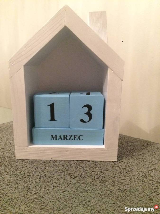 Domek kalendarz biały