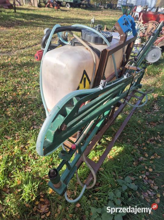 Opryskiwacz 300 litrów 10 metrów NOWA POMPA nieuszkodzony Bucze