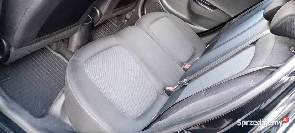Hyundai i20 12 16v benzyna 2013 Ładny Hatchback łódzkie
