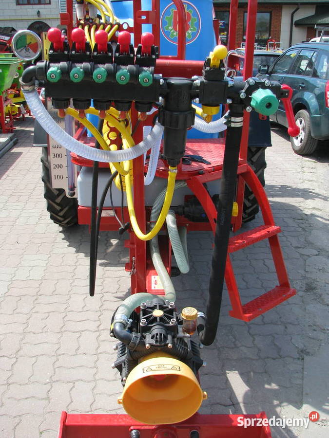 Opryskiwacz Przyczepiany polowy Biardzki 32929 w