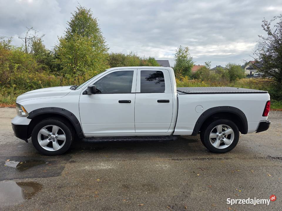 Dodge Ram 1500 Quad Cab 4x4 z 2016 ABS Olkusz