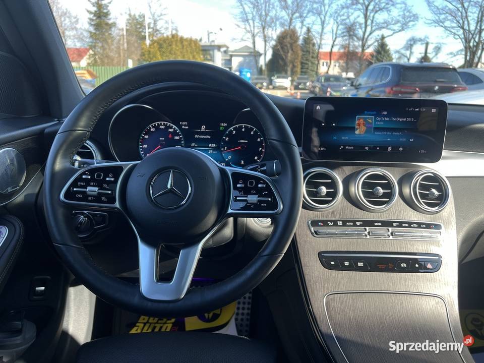 MercedesBenz GLC 300 2019 95300km Warszawa