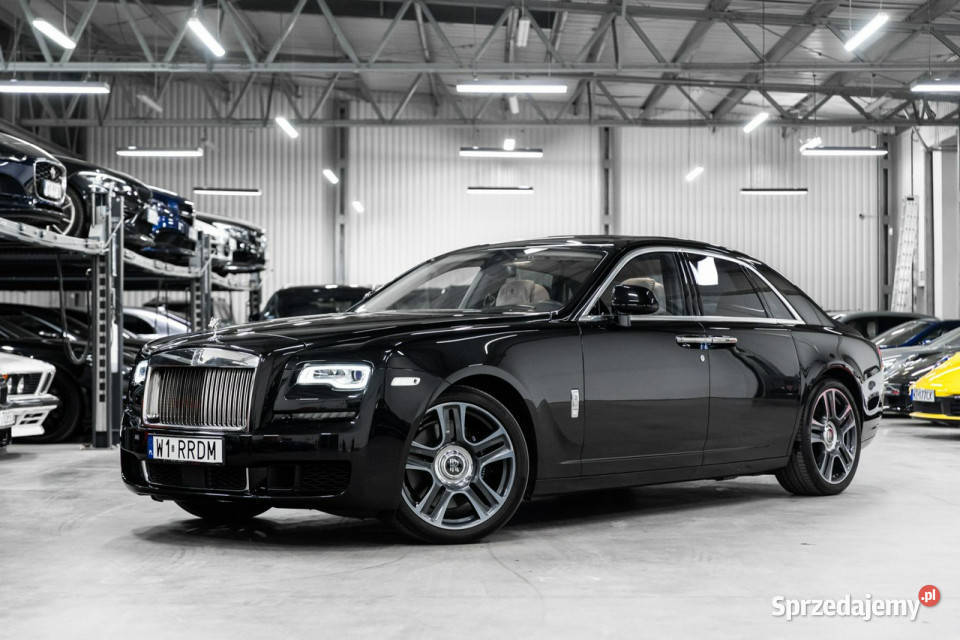 RollsRoyce Ghost 66 V12 570 Gwiezdny sufit Ghost Węgrzce