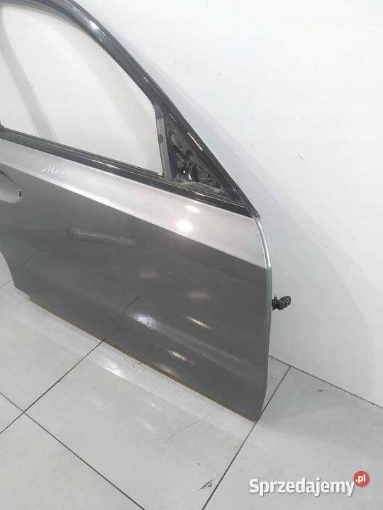 DRZWI PRAWE PRZÓD C4W Bmw Seria 3 VII 20182026 osobowe