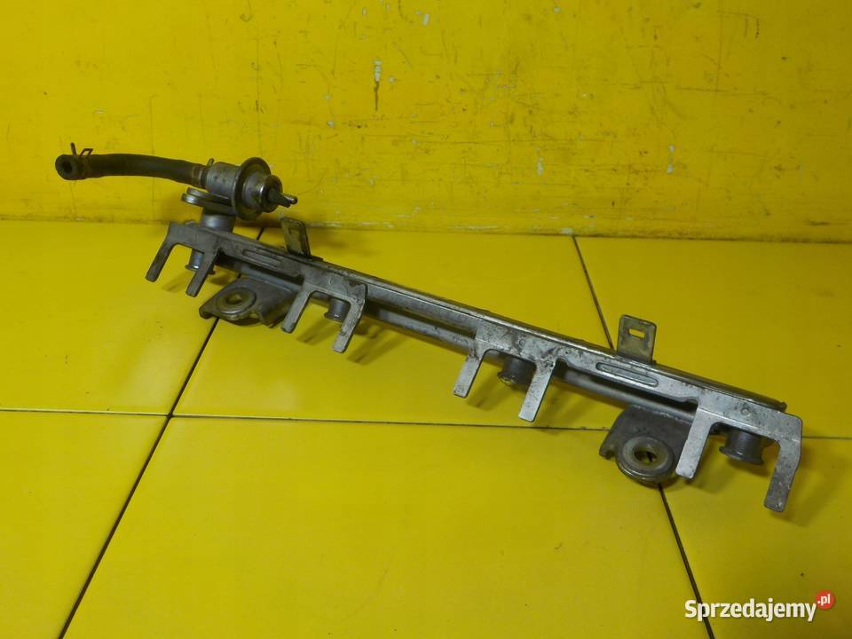 GRAND VITARA SX4 SEDICI 16 B 11r 106 M16A listwa świętokrzyskie sprzedam