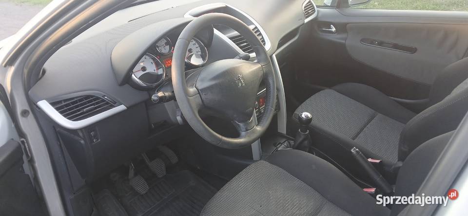 Peugeot 207 Zbiersk-Cukrownia