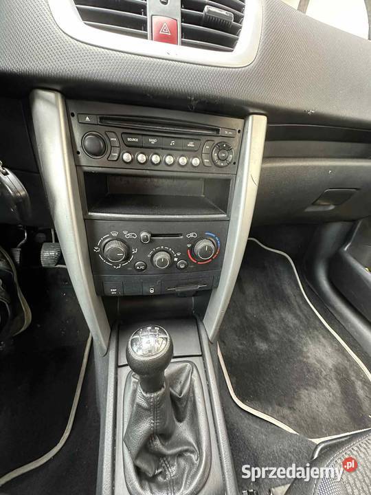 SPRZEDAM Peugeot 207 silnik 14 benzyna z 2011 Lubenia sprzedam