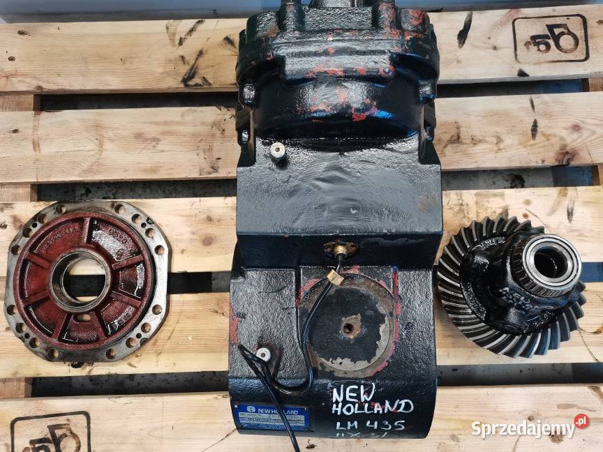 Środek osi Holland LM 435 Spicer 11X31 Przód