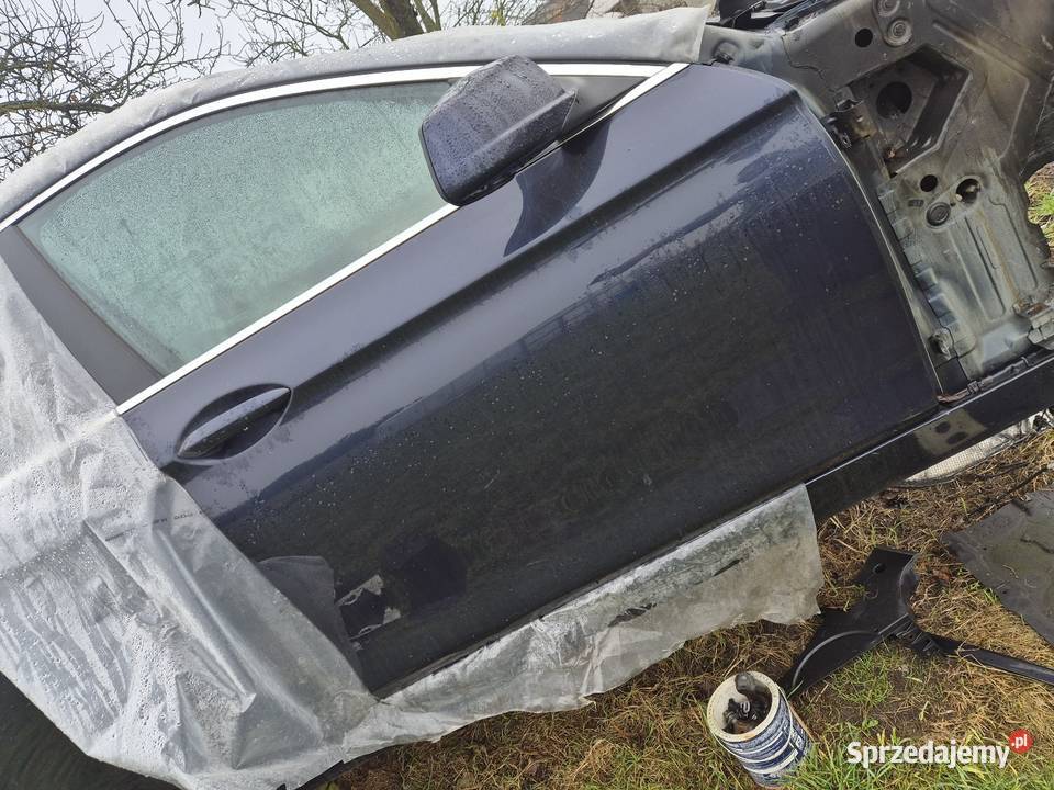 Drzwi prawe bmw f11 a89 drzwi prawe lewe przod Rok produkcji 2012 Brzeźnio