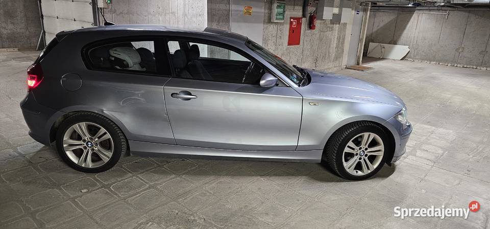 BMW serii 1 2008 116i Benzyna 122 Kraków