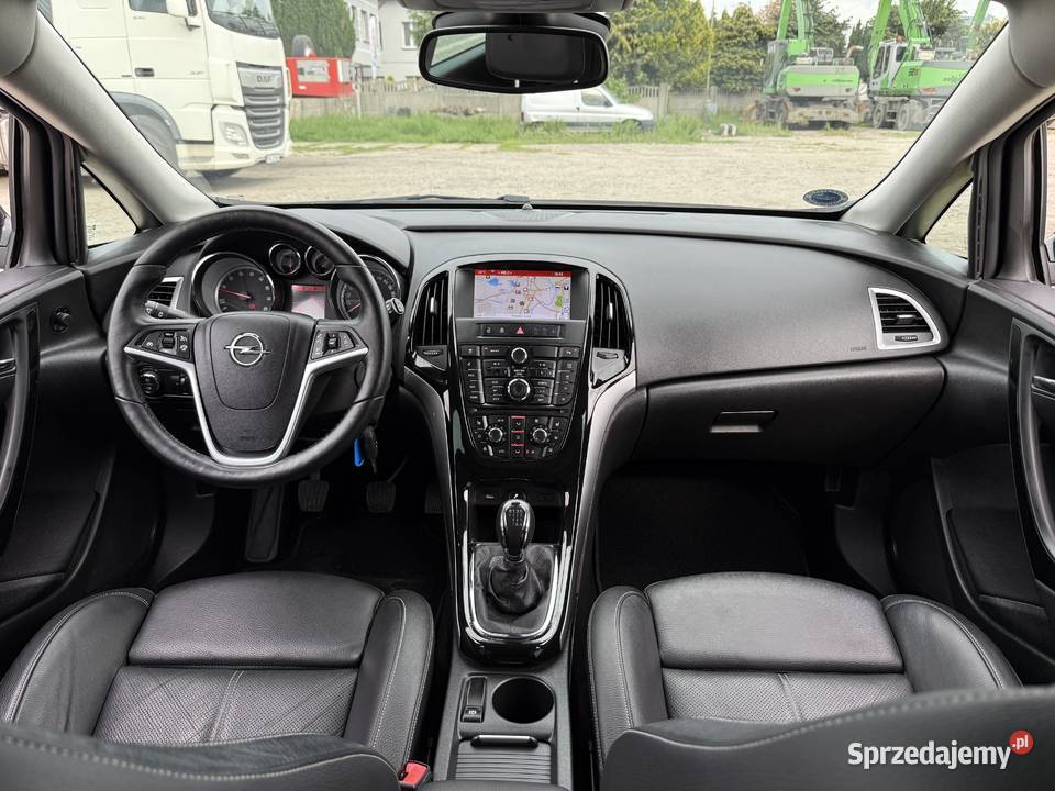 Opel Astra 14 BENZYNA Klimatronik Nawigacja kurtyny powietrzne Konin sprzedam