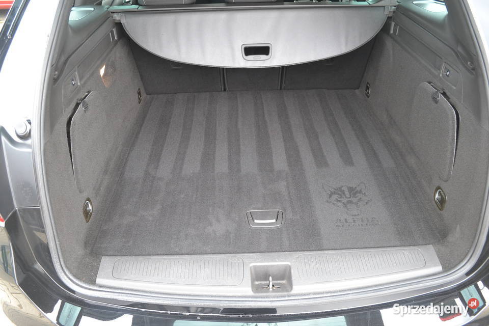 Opel Astra Sports Tourer 4 nieuszkodzony