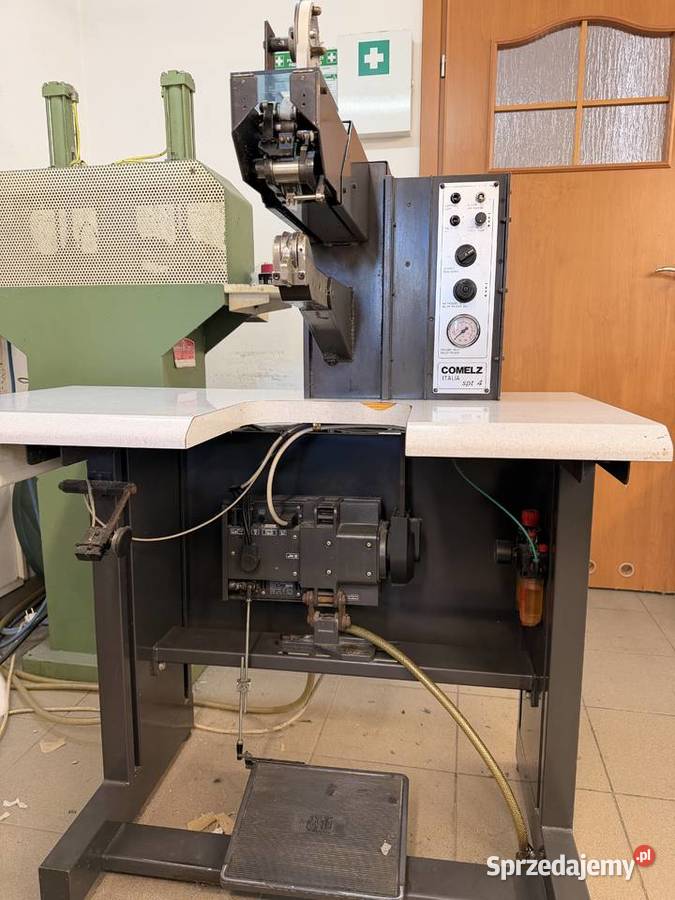 Nakładają tasiemki COMELZ SPT4 małopolskie Kalwaria Zebrzydowska