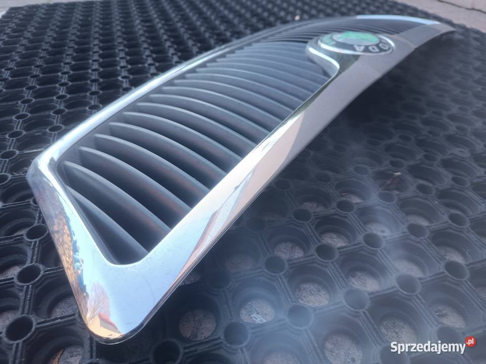 Skoda Octavia 2 II kratka ramka grill atrapa Częstochowa