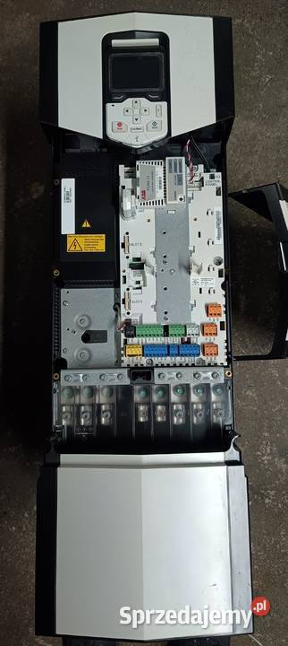 Falownik ABB ACS880 01 145A 3 E200 k473 145A Wiązów