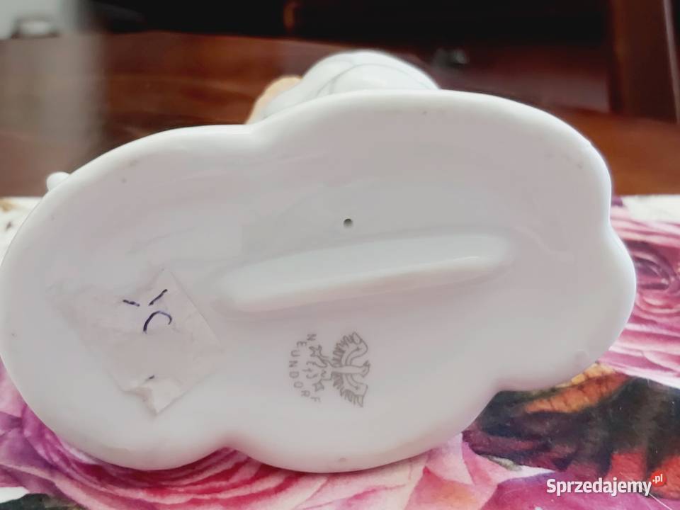 Figurka puto porcelanowa Neundorf