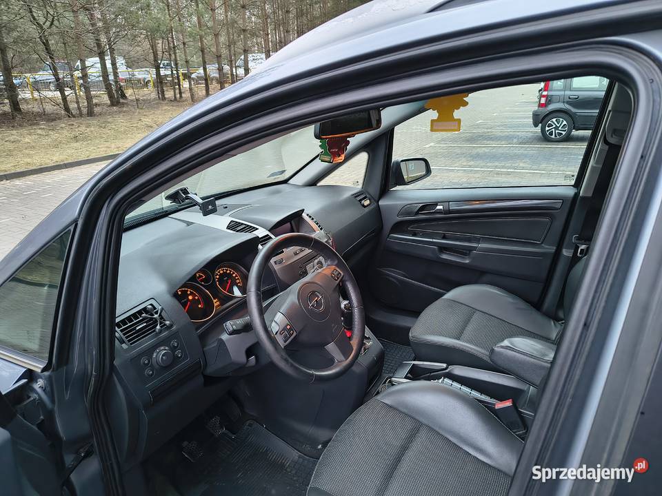 Opel Zafira 19 CDTI 2006r Doinwestowana 1900cm3 Zafira Białystok