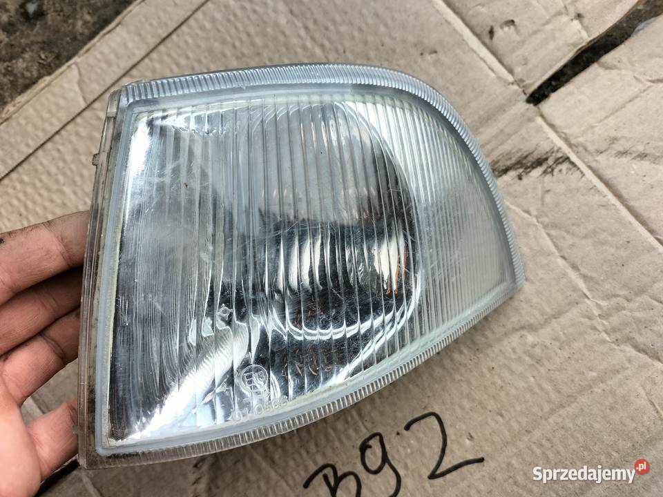 Volvo v40 s40 V40 S40 KIERUNKOWSKAZ LEWY MIGACZ Kamień-Kolonia