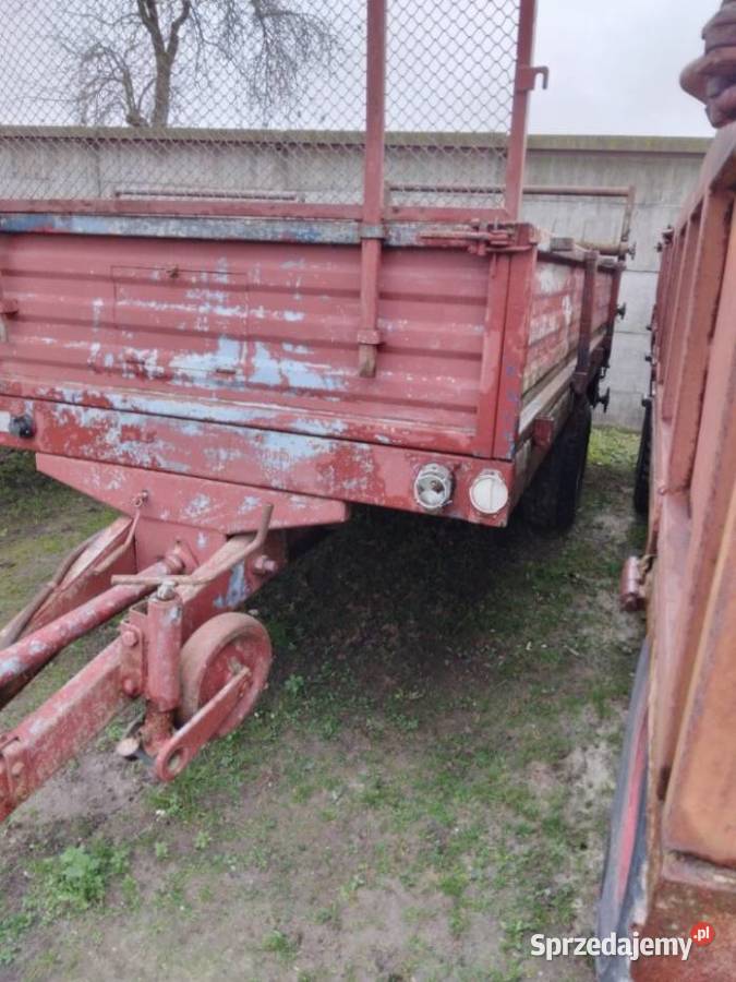 Rozrzutnik obornika jednoosiowy fabryczny Czarna sprzedam