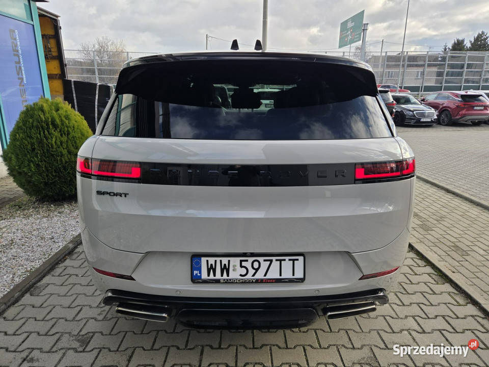 Land Rover Range Rover Sport 30 PHEV 460 Dynamic lakier metallic