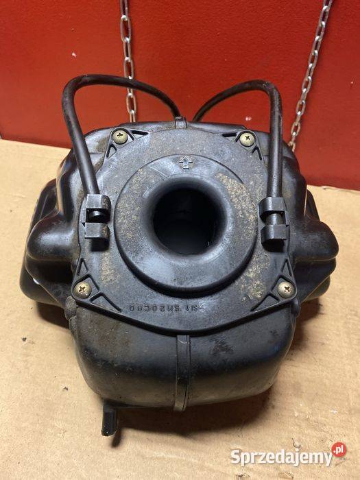 Suzuki GSXF 600 air box obudowa filtra powietrza Poznań