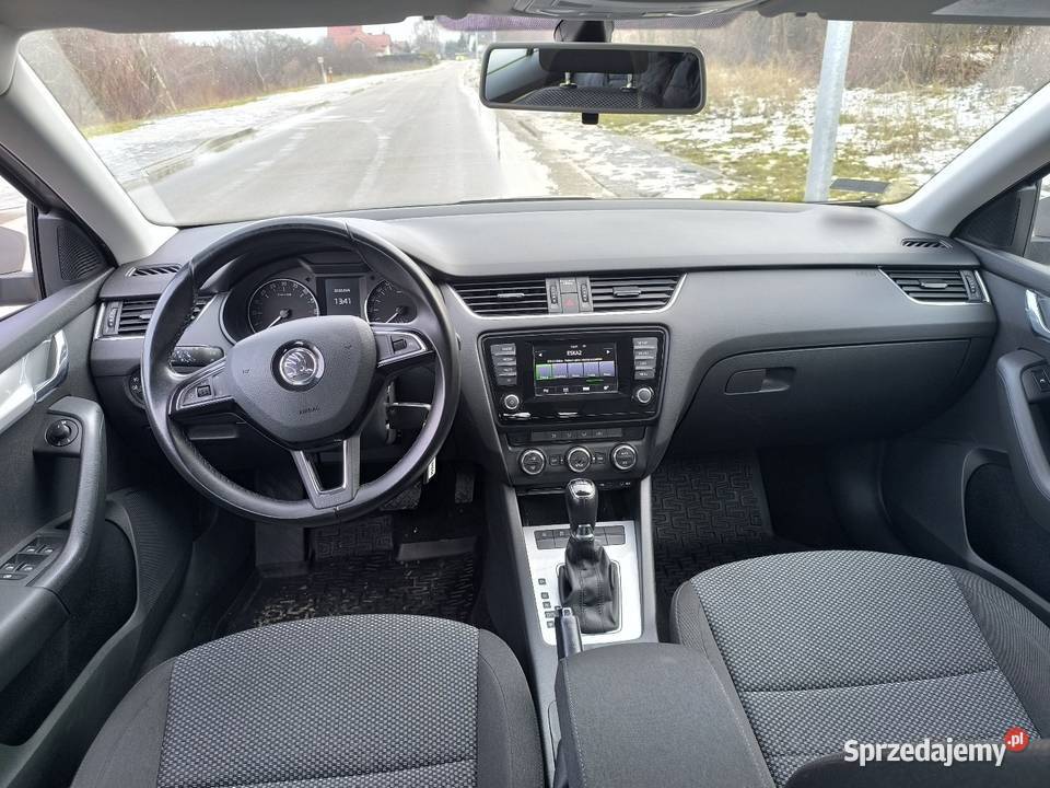 Octavia III 20 TDI DSG Salon kombi 215000km Kielce