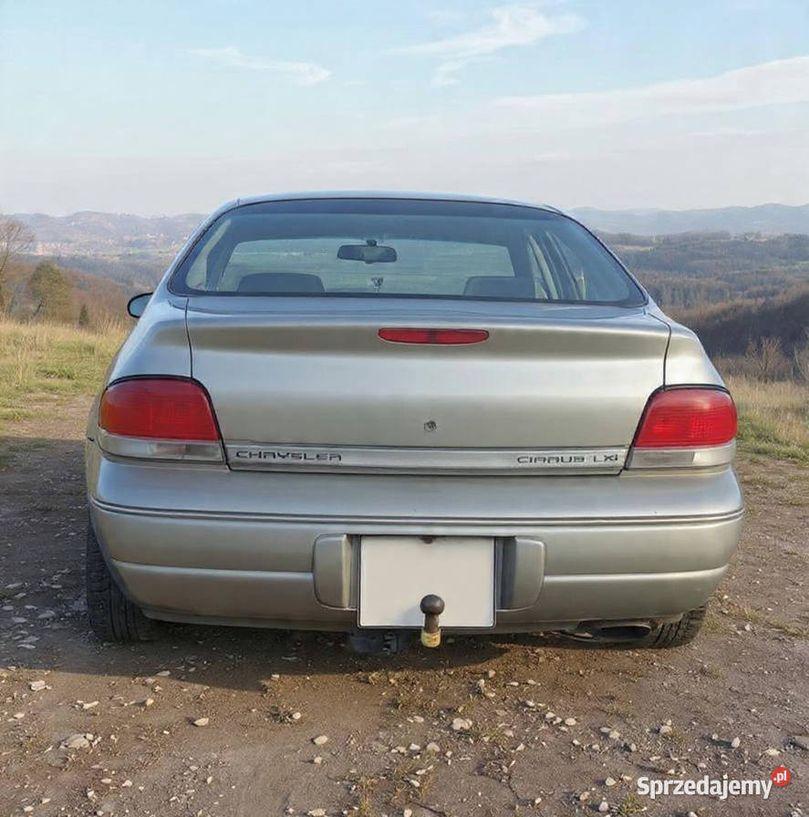 Sprzedam samochód osobowy sedan Chrysler Cirrus Padew Narodowa sprzedam