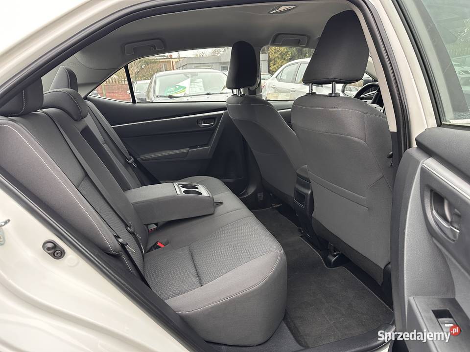 Toyota Corolla 16 benzynaBiała perłaKamera ASR (kontrola trakcji) sprzedam