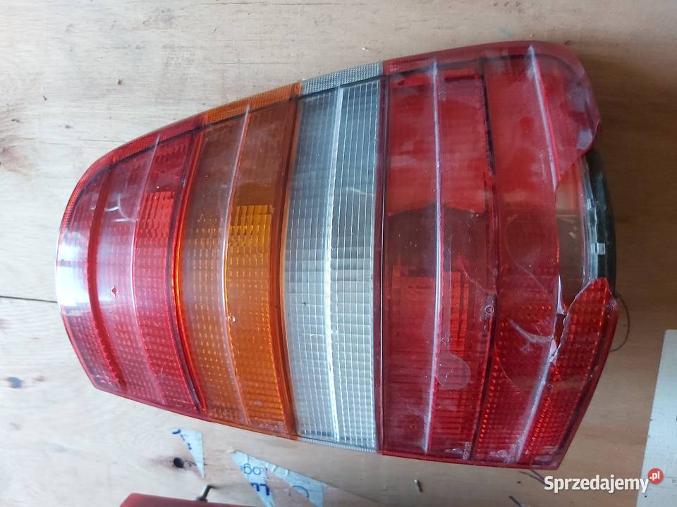 Lampy tylne tył w124 kombi ULO Mercedes oryginał Radecznica