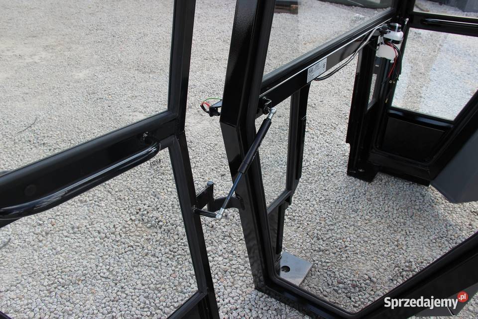 Kabina ursus bez błotników MF 255 KOJA SMOLNIKI Rogóźno