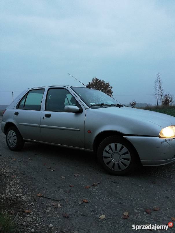 Ford Fiesta mk4 GHIA manualna