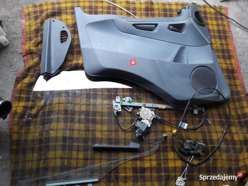 Mercedes Atego 822 2012kompletboczek Galewice