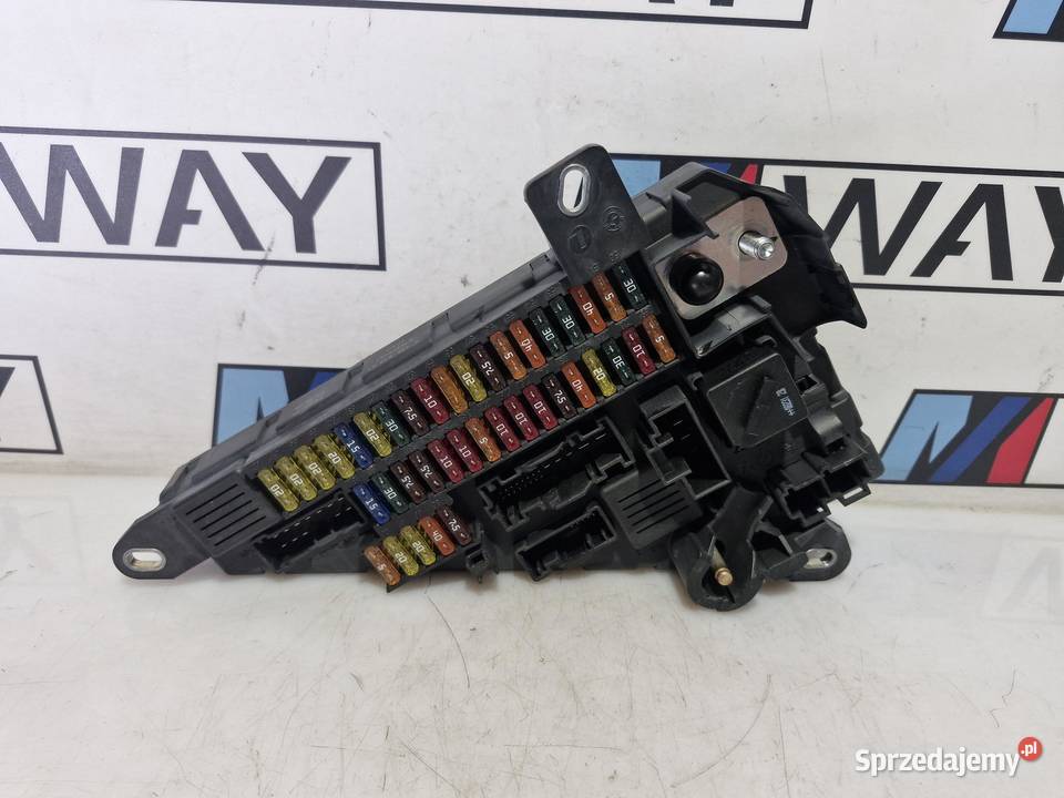 9138830 BMW E60 E61 E63 E64 SKRZYNKA