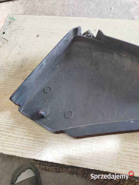 Boczek plastikowy lewy Honda CB 450s Łubno
