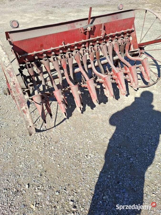 Siewnik 1513 nieuszkodzony Nowa Słupia