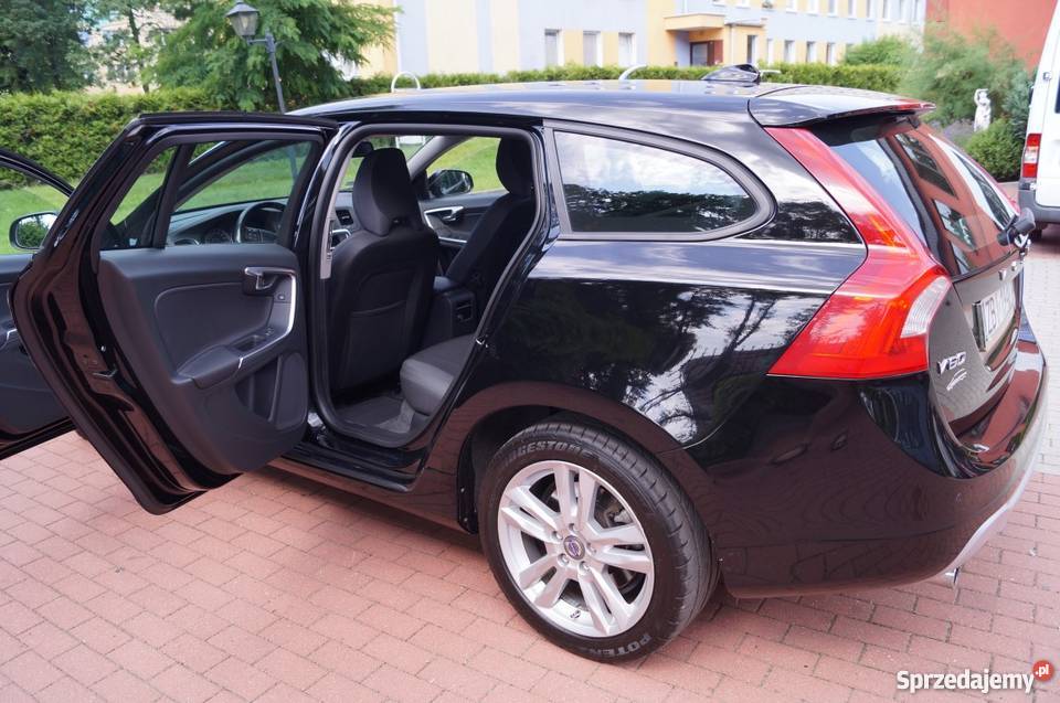 Volvo V60 20D 163 Najbogatsza wersja immobilizer Białogard