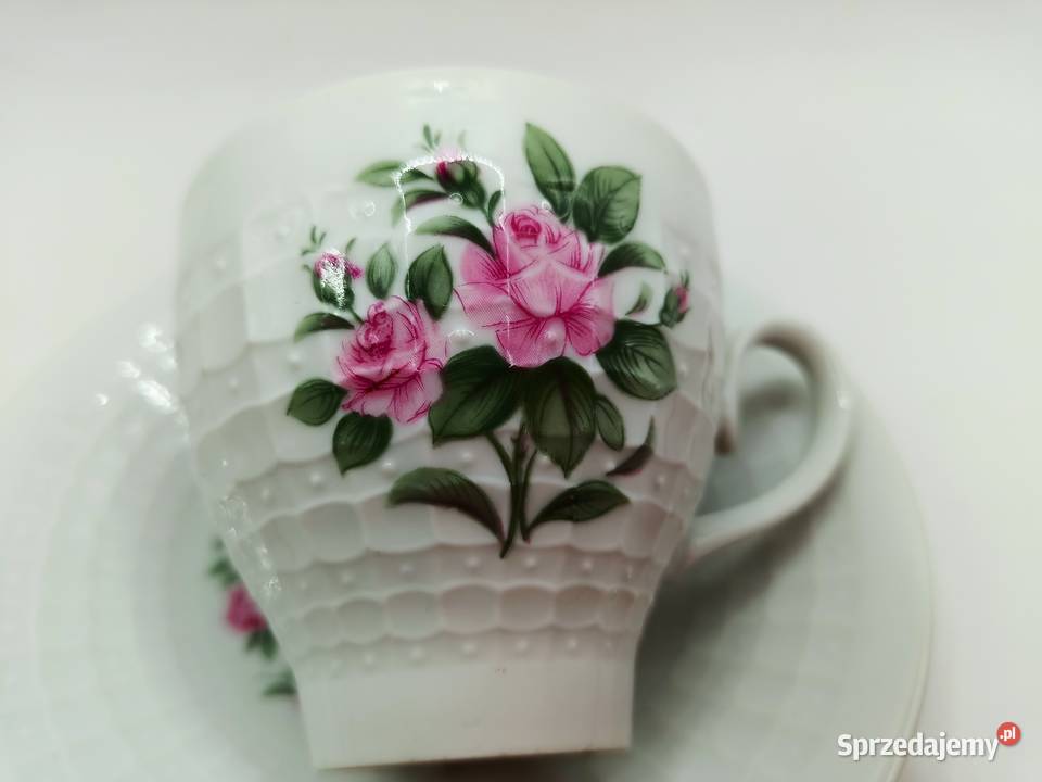 Filiżanka ze spodkiem biała porcelana bukiet róż Zamość sprzedam