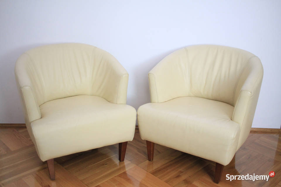 Fotele komplet dwóch sztuk jasna skóra Pszczyna