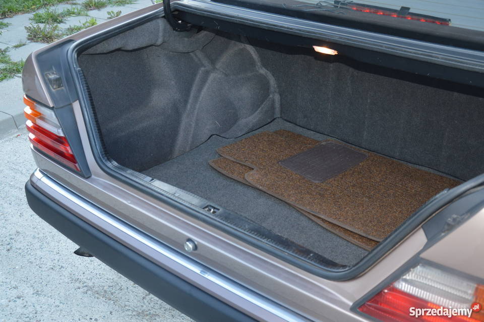 MERCEDES 124 175 PIĘKNY ŚRODEK