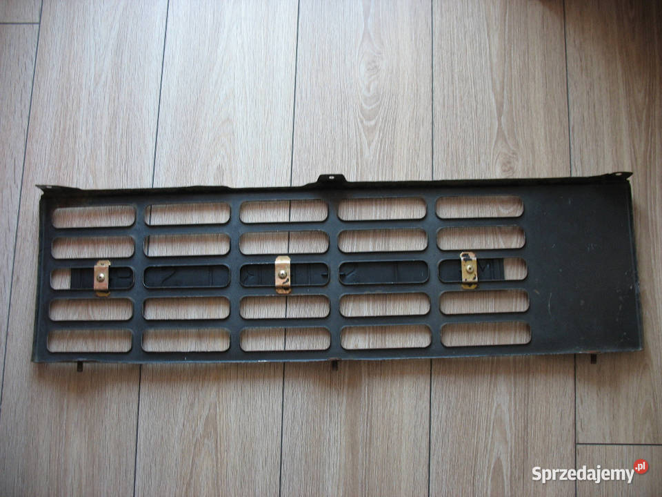 Mitsubihi Pajero atrapa grill 1983r Pozostałe Przemyśl