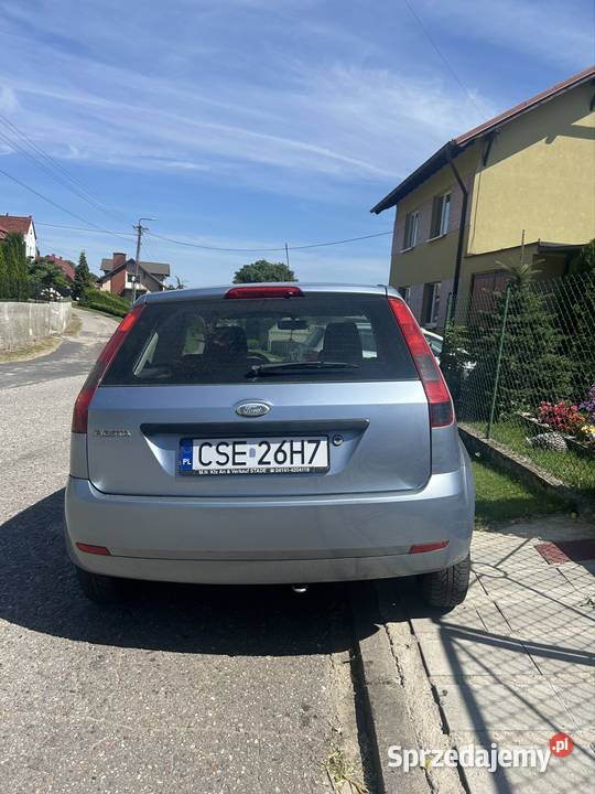 Ford fiesta niebiesko srebrny benzyna kujawsko-pomorskie Mała Cerkwica