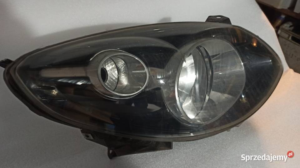 Lampa przednia prawa Renault Twingo II 2 przód Lampy przednie Dębica sprzedam