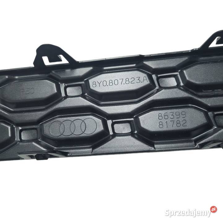 Listwa kratka zderzaka AUDI RS3 21 8Y 8y0807823A Barlinek